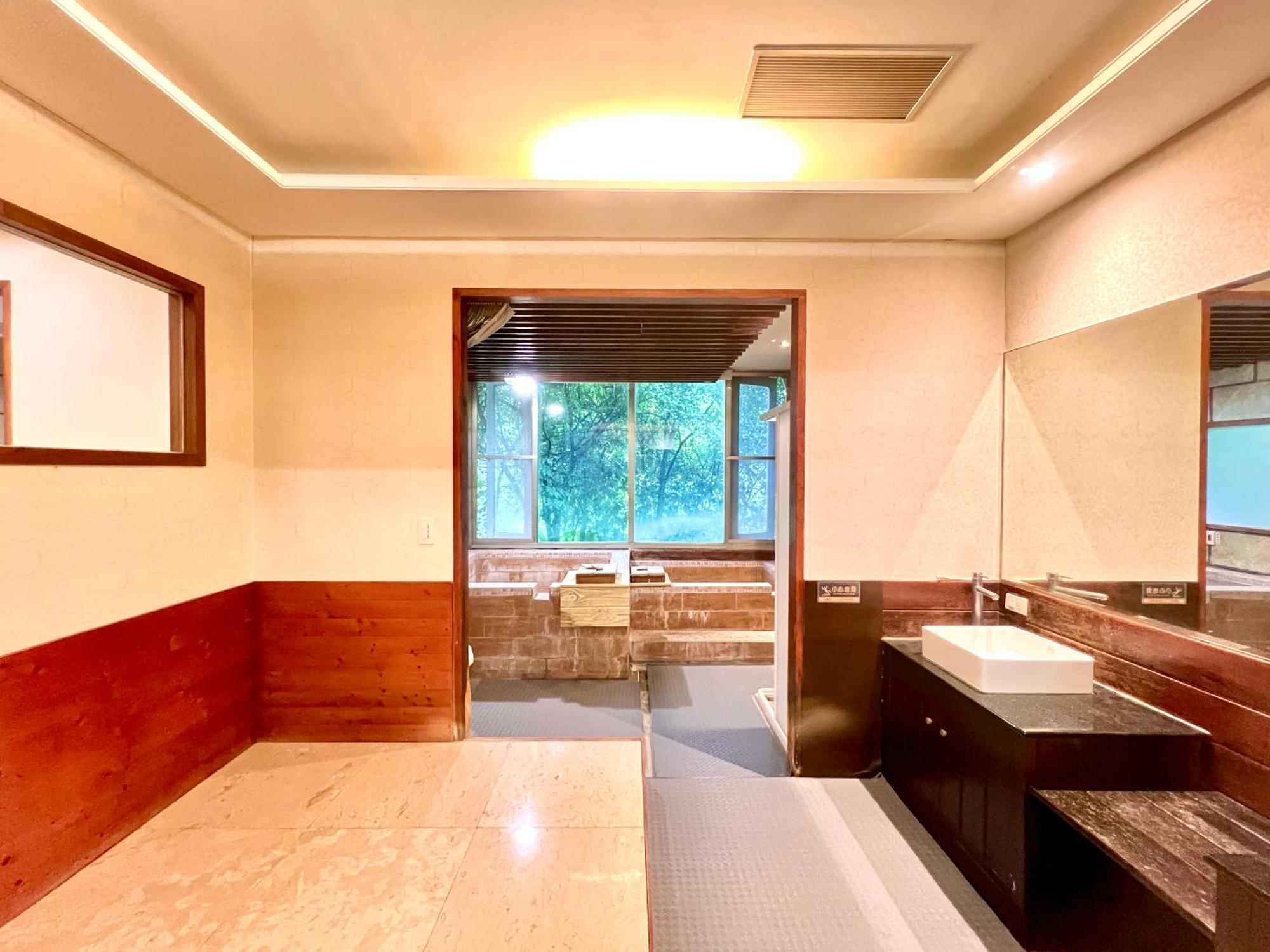 Wulai Sunglyu Hot Spring Resort Esterno foto