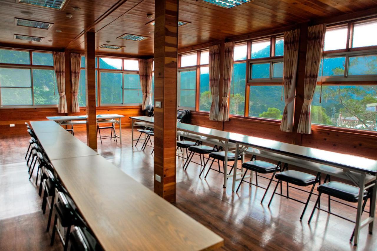 Wulai Sunglyu Hot Spring Resort Esterno foto